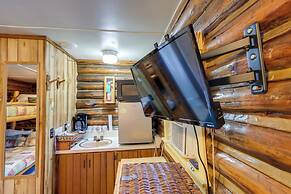 Black Diamond Guest Ranch Cabin w/ Lodge Access!