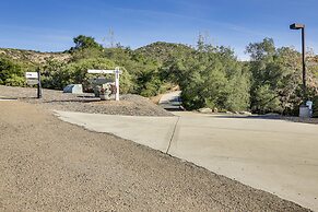 Cozy Alpine Cottage Near Casinos & Trails!