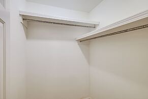 Raymond Home ~ 17 Mi to Downtown Jackson!