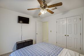 Raymond Home ~ 17 Mi to Downtown Jackson!