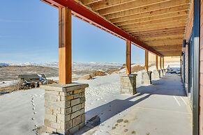 Mtn-view Deck + Game Room: Granby Getaway