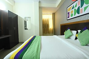 Treebo Green View, Noida