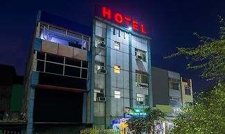 Treebo Green View, Noida