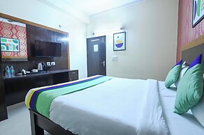 Treebo Green View, Noida