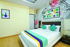 Treebo Green View, Noida