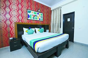 Treebo Green View, Noida