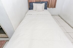 SPOT ON 93515 Pulo Gebang Guest House