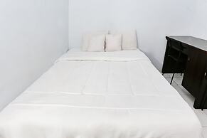 SPOT ON 93515 Pulo Gebang Guest House