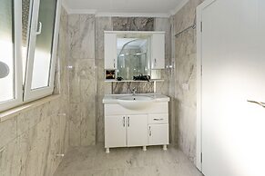 Paradise Town Villa Legend