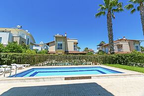 Paradise Town Villa Legend