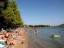 Apartment AD - Pirovac