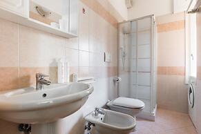 Urban Cozy Apartment by Wonderful Italy