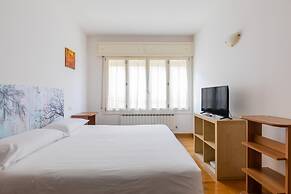 Urban Cozy Apartment by Wonderful Italy