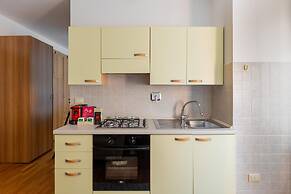 Urban Cozy Apartment by Wonderful Italy