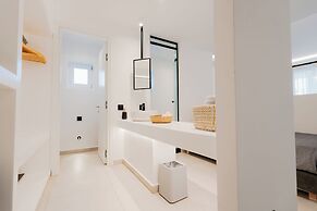 Oliving Mykonos Luxury Suites