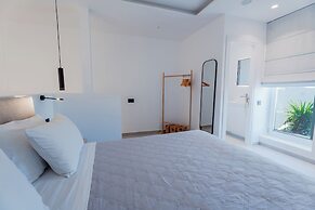 Oliving Mykonos Luxury Suites