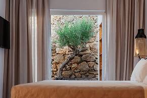 Oliving Mykonos Luxury Suites