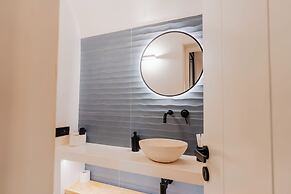 Oliving Mykonos Luxury Suites