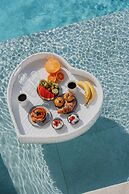 Oliving Mykonos Luxury Suites