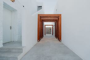 Oliving Mykonos Luxury Suites