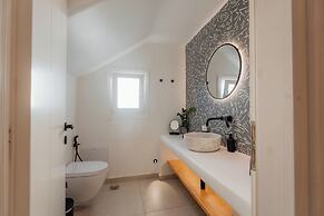 Oliving Mykonos Luxury Suites