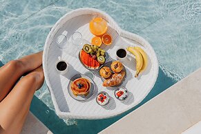 Oliving Mykonos Luxury Suites