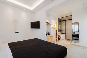 Oliving Mykonos Luxury Suites