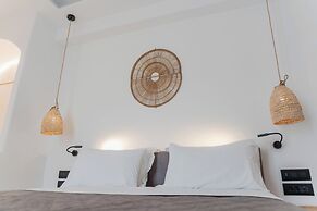Oliving Mykonos Luxury Suites