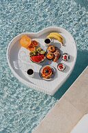 Oliving Mykonos Luxury Suites