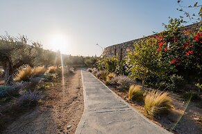 Oliving Mykonos Luxury Suites