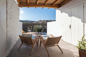 Oliving Mykonos Luxury Suites