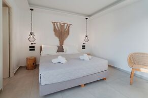 Oliving Mykonos Luxury Suites