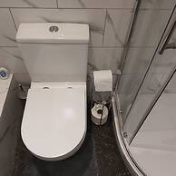 Le Hub - 1BR Apartment - Sleeps 2 - Wifi