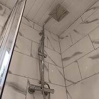 Le Hub - 1BR Apartment - Sleeps 2 - Wifi