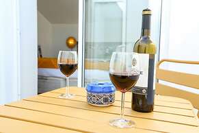 Ria Formosa Vista Duplex Charm in Downtown Faro