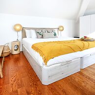 Ria Formosa Vista Duplex Charm in Downtown Faro