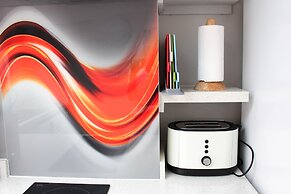 Perrys Impeccable 1-bed Apartment in Poole