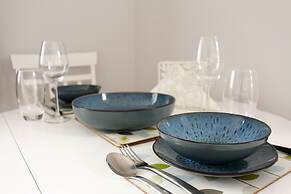 Perrys Impeccable 1-bed Apartment in Poole