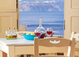 Luxury Cave and Oia Greece