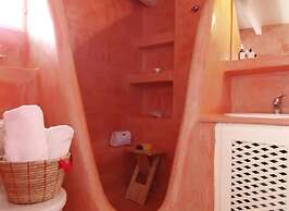 Luxury Cave and Oia Greece