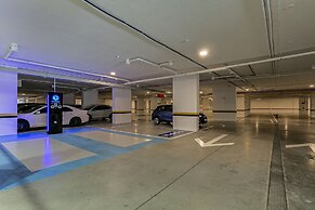 Studios Tower by Viva - Prédio com piscina e estacionamento no centro 