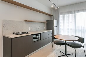 Studios Tower by Viva - Prédio com piscina e estacionamento no centro 