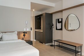Studios Tower by Viva - Prédio com piscina e estacionamento no centro 