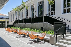 Studios Tower by Viva - Prédio com piscina e estacionamento no centro 