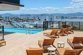 Studios Tower by Viva - Prédio com piscina e estacionamento no centro 