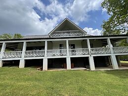 Auburn Bed and Breakfast