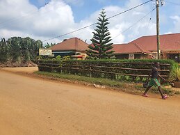 Royal Embassy Motel
