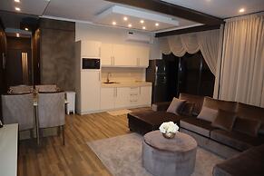 Empire 1 Celinastraat Paramaribo