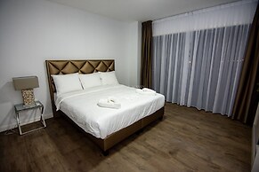 Empire 1 Celinastraat Paramaribo