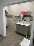 Empire 1 Celinastraat Paramaribo